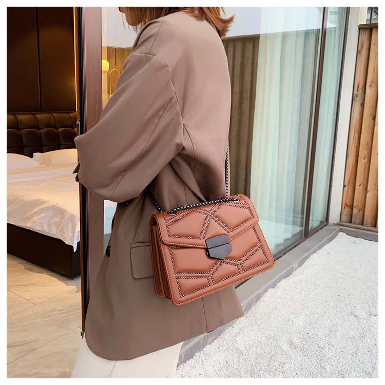 Bolso Bandolera de Cadena con Tachuelas para Mujer