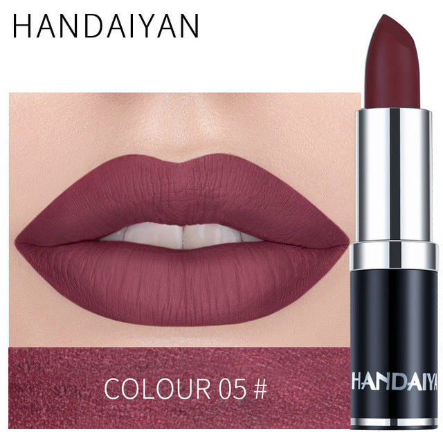 Brillo de Labios de Terciopelo Mate en Tonos Rojo Marrón Púrpura