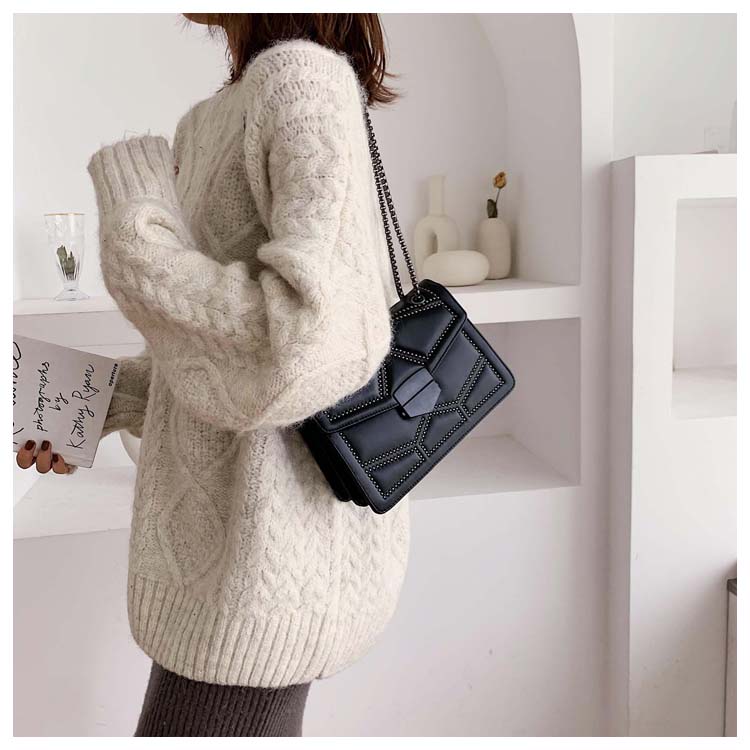 Bolso Bandolera de Cadena con Tachuelas para Mujer