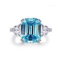 Anillo de Topacio Azul Cielo con Corte Esmeralda en Plata de Ley 925