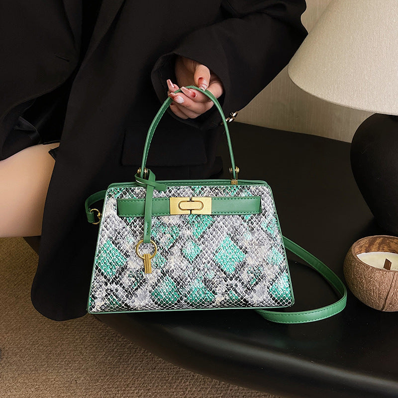 Bolso de Mano y Bandolera de Platino con Estampado de Serpiente a la Moda