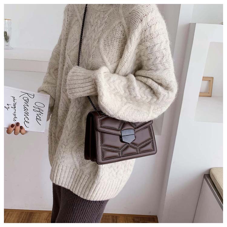 Bolso Bandolera de Cadena con Tachuelas para Mujer