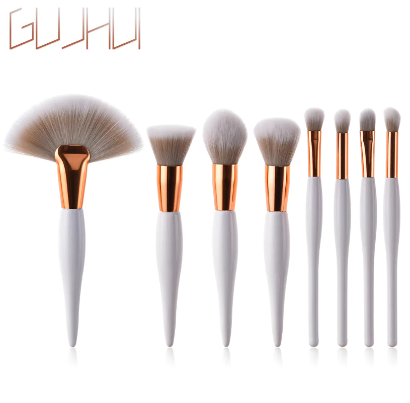 Juego de 8 Brochas de Maquillaje con Mango Negro y Tubos Plateados