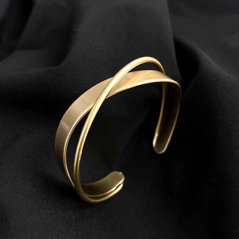 Pulsera Simple de Cruz Ondulada para Moda Femenina