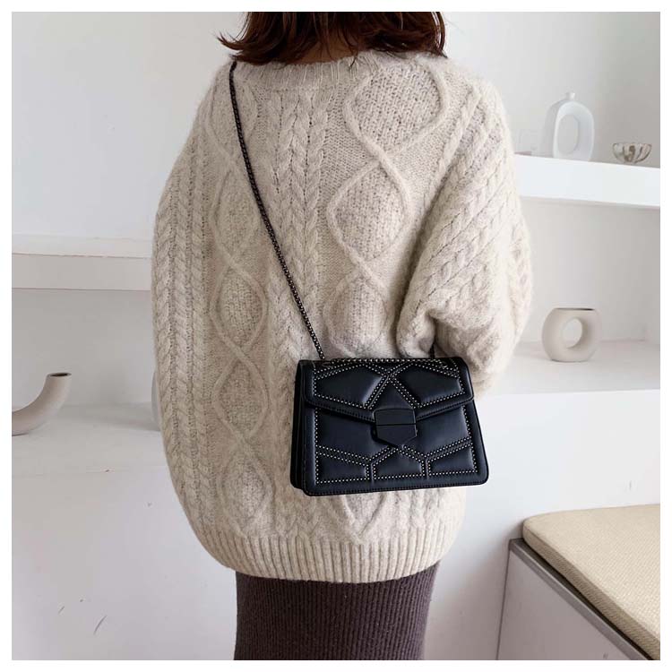 Bolso Bandolera de Cadena con Tachuelas para Mujer