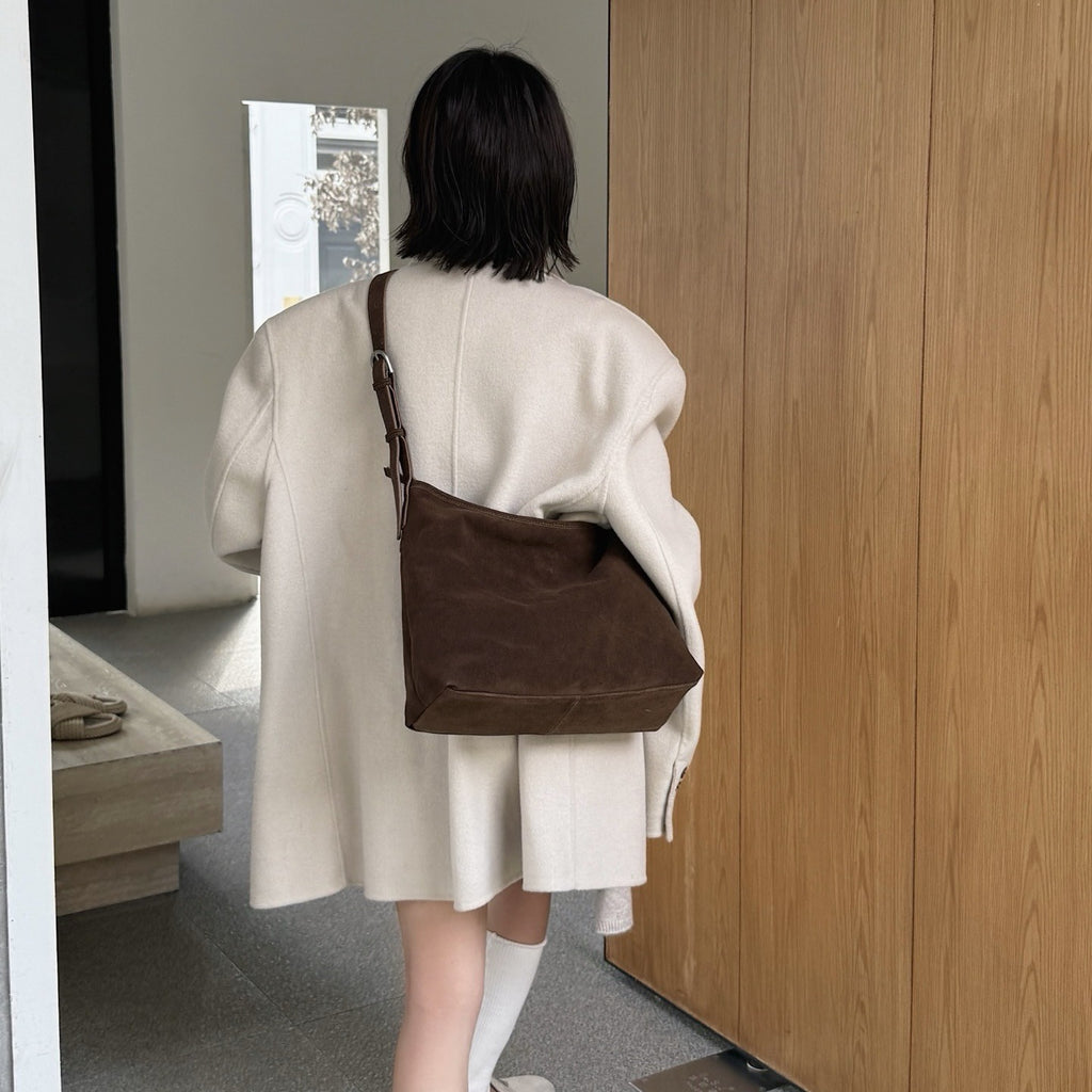 Bolso Cubo de Ante Mate de Moda