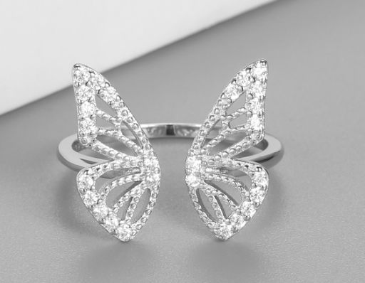 Anillo de Mariposa en Plata S925 con Diseño Ajustable