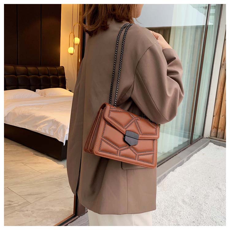 Bolso Bandolera de Cadena con Tachuelas para Mujer